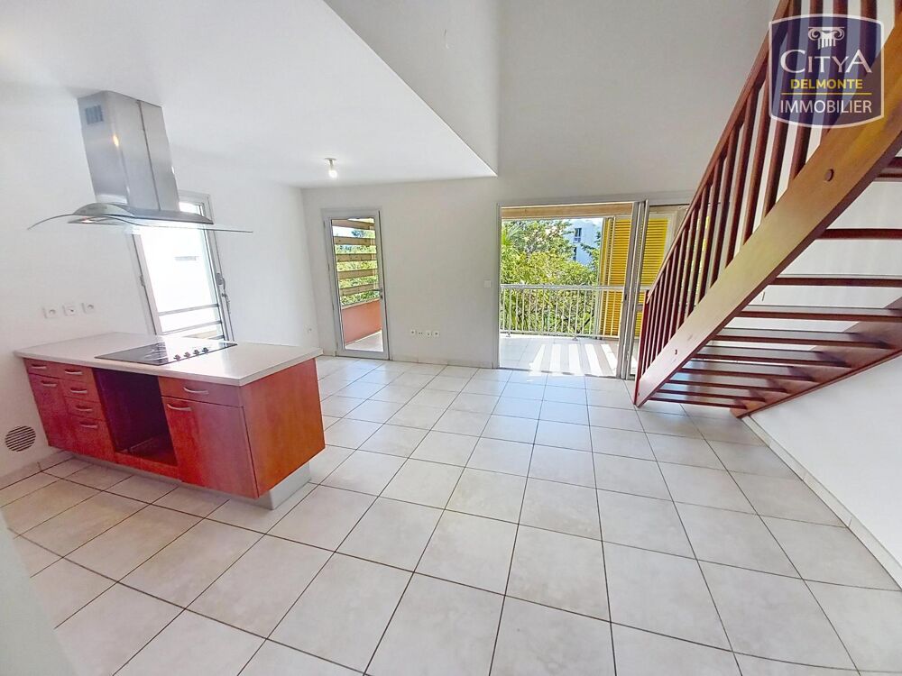 VENTE d'un appartement T4 en duplex (76 m²) avec varangu....