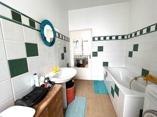  Appartement  vendre 2 pices 67 m