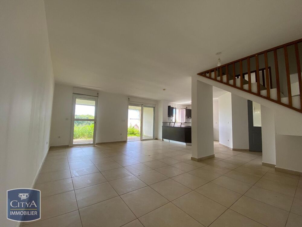 vente Maison - 4 pièce(s) - 99 m² Sainte-Marie (97438)
