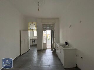  Immeuble � vendre 441 m�