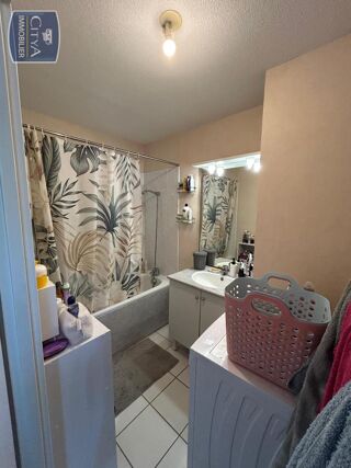  Appartement  vendre 4 pices 75 m