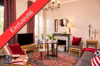  Immeuble � vendre 900 m�