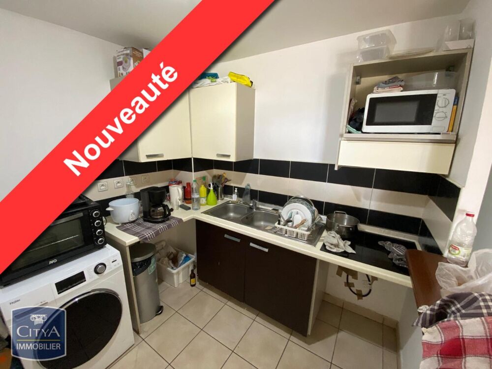 VENTE d'un appartement T3 (64.81m²) au 3ème étage à Sain....