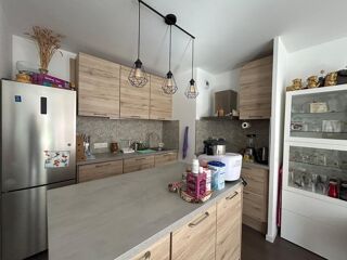  Appartement  vendre 4 pices 80 m