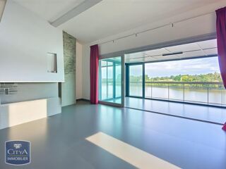  Maison  vendre 9 pices 370 m