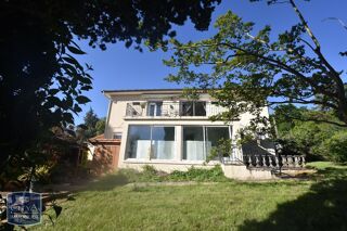  Maison  vendre 7 pices 220 m