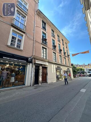  Appartement  vendre 6 pices 131 m