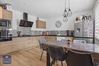  Appartement  vendre 4 pices 74 m