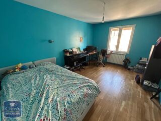  Maison  vendre 6 pices 143 m