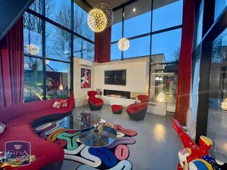  Maison � vendre 8 pi�ces 318 m�