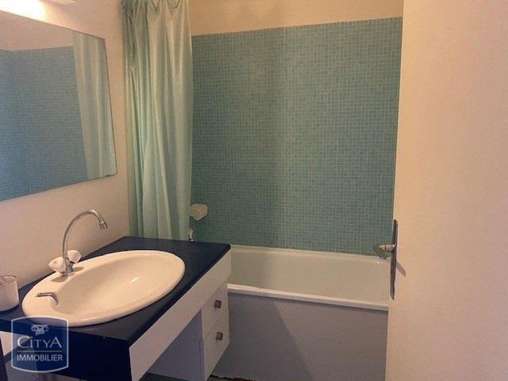 VENTE d'un appartement T1 + cabine lumineux avec terrass....