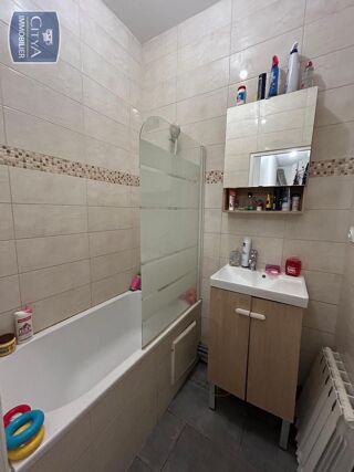  Immeuble � vendre 488 m�