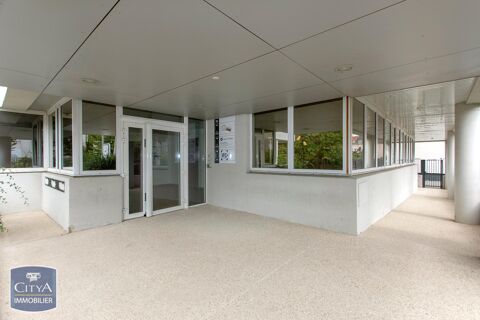 ROANNE-LOCAL PROFESSIONNEL DE 323 M² AVEC 9 PLACES DE... 399000 42300 Roanne