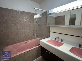  Appartement  vendre 2 pices 57 m