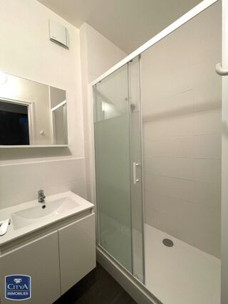  Immeuble  vendre 99 m