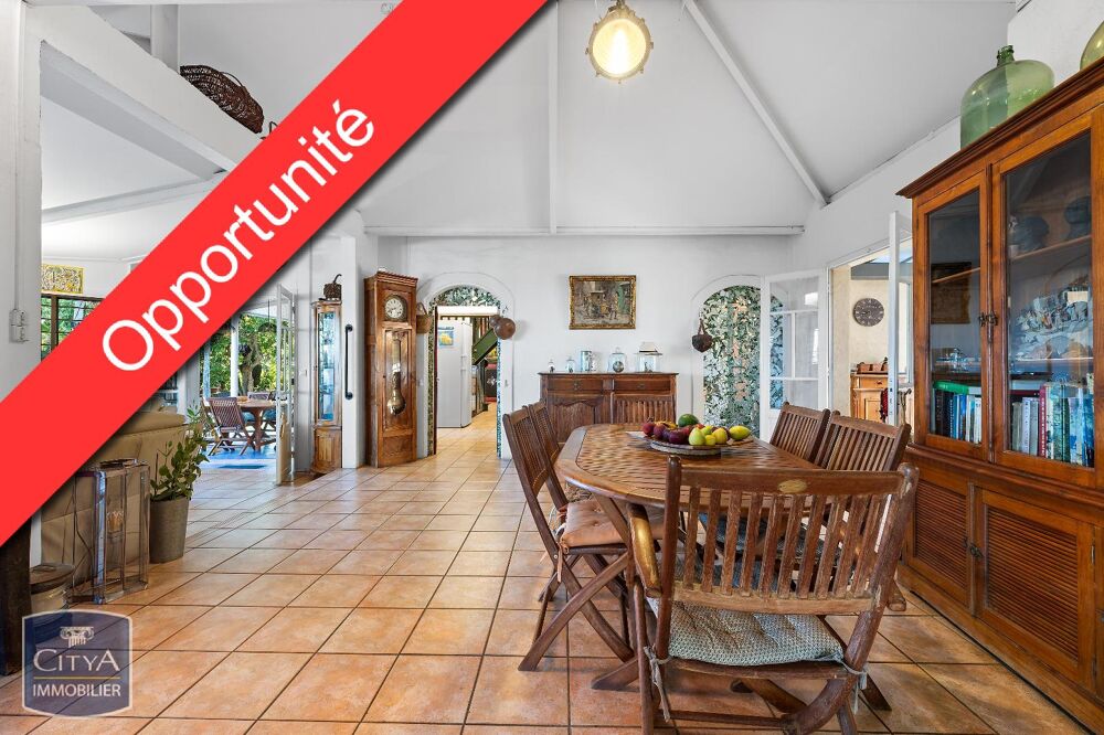 Maison 7 pièces 250 m² · à Saint-Paul · 250 m² · 860 000 €