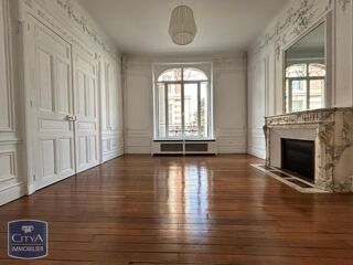  Propri�t�/ch�teau � vendre 10 pi�ces 260 m�