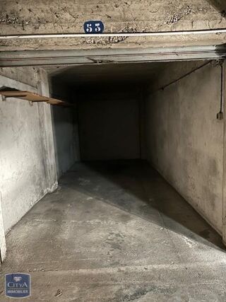  Parking / Garage � vendre 