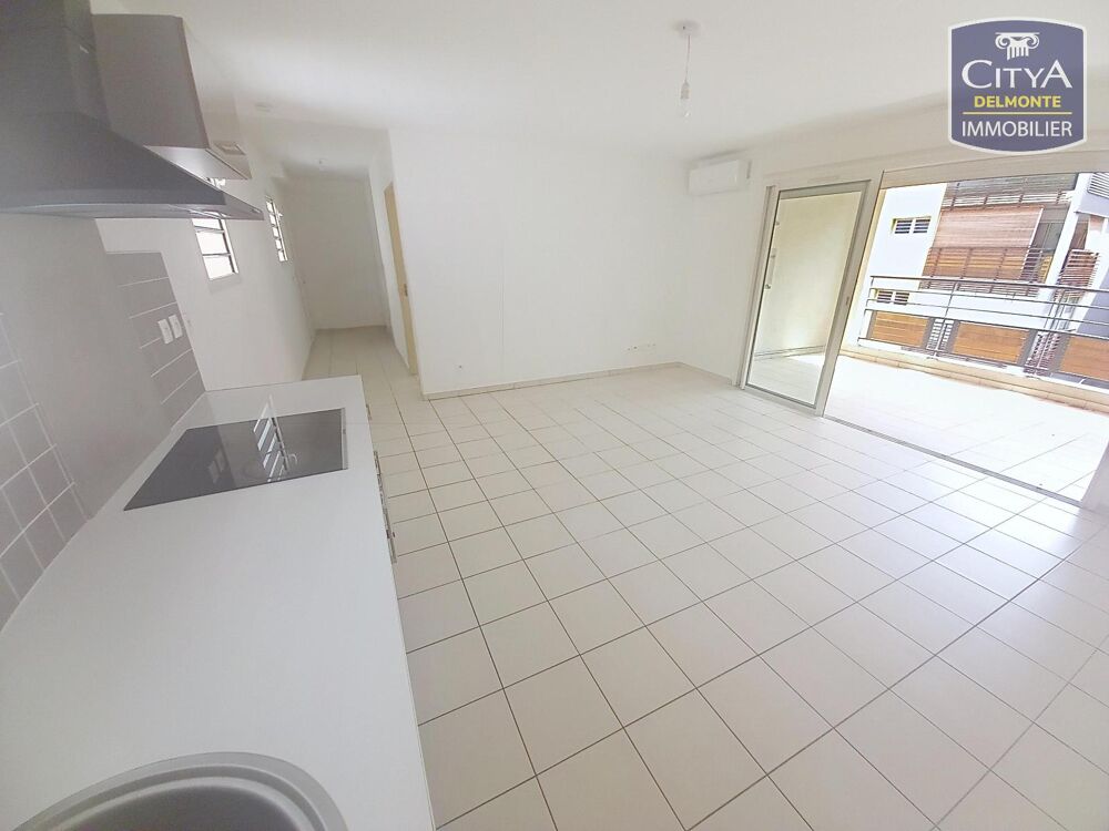 VENTE d'un appartement T2 (48 m²) avec varangue de 14 m²....