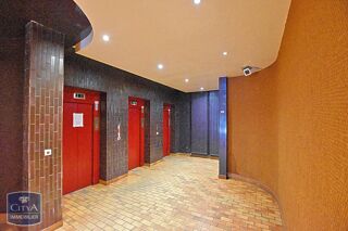  Parking / Garage � vendre 