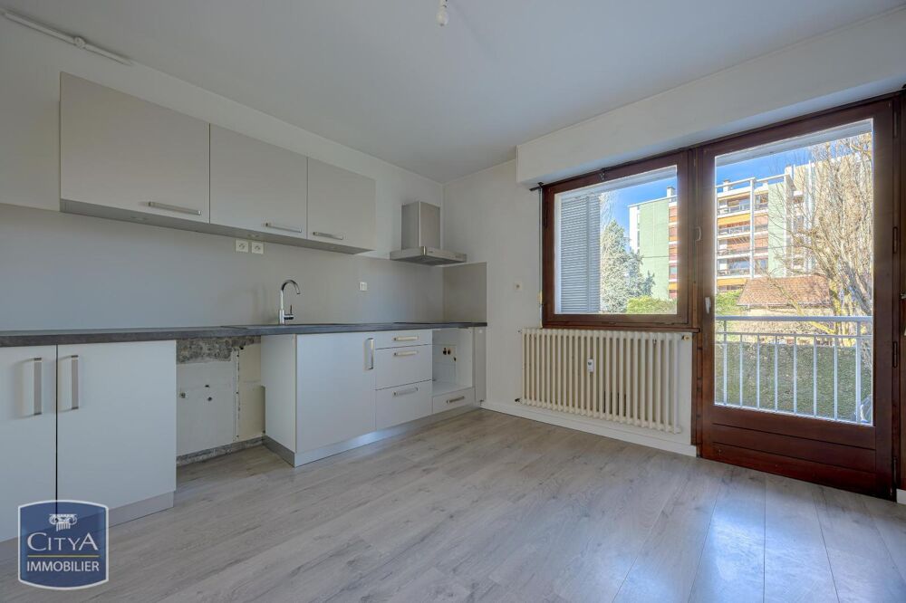 � vendre  Appartement Annecy (74000)