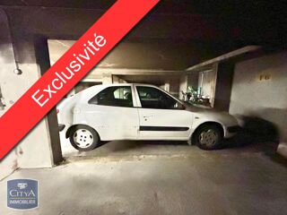 Parking / Garage � vendre 12 m�