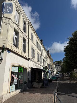  Immeuble � vendre 131 m�