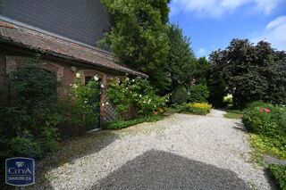  Htel Particulier  vendre 7 pices 240 m