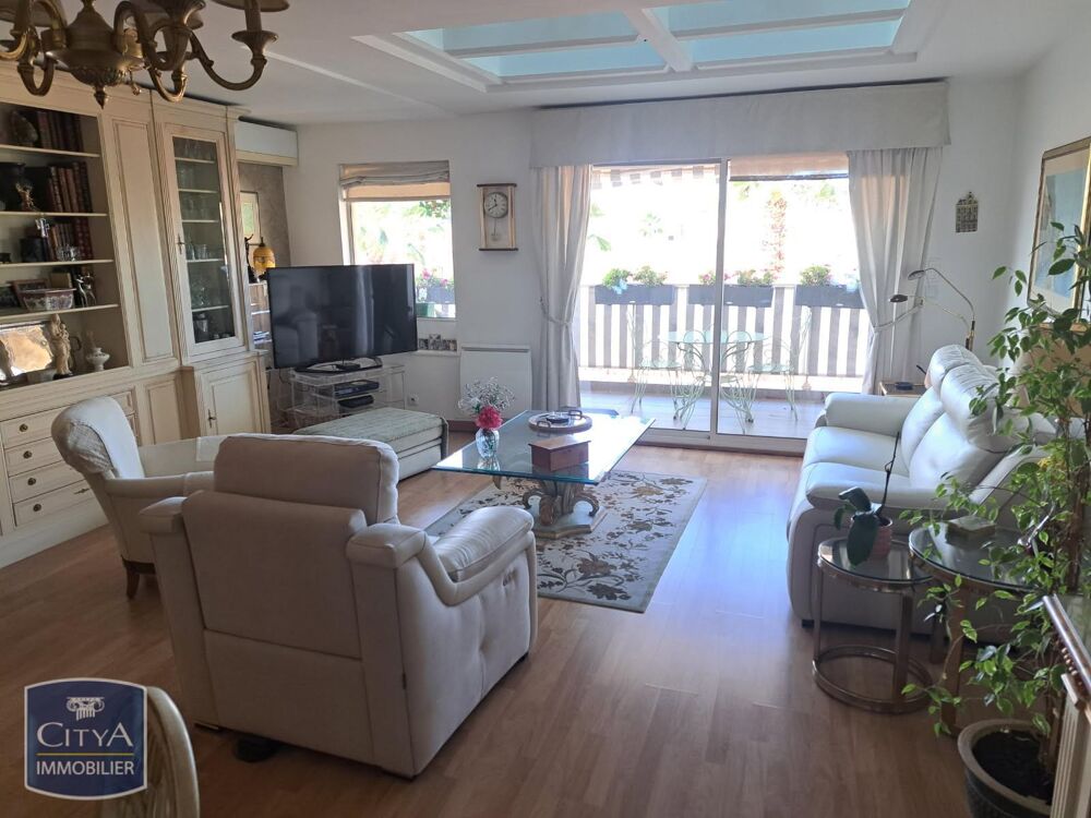 vente Appartement - 4 pièce(s) - 144 m² Sanary-sur-Mer (83110)