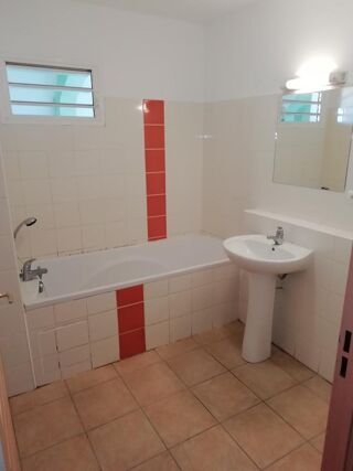  Appartement � vendre 3 pi�ces 60 m�