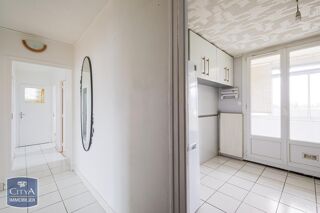  Appartement  vendre 4 pices 66 m