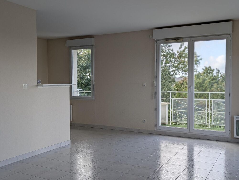 À Vendre - Grand Appartement T3 de 67 m² avec Terrasse -....