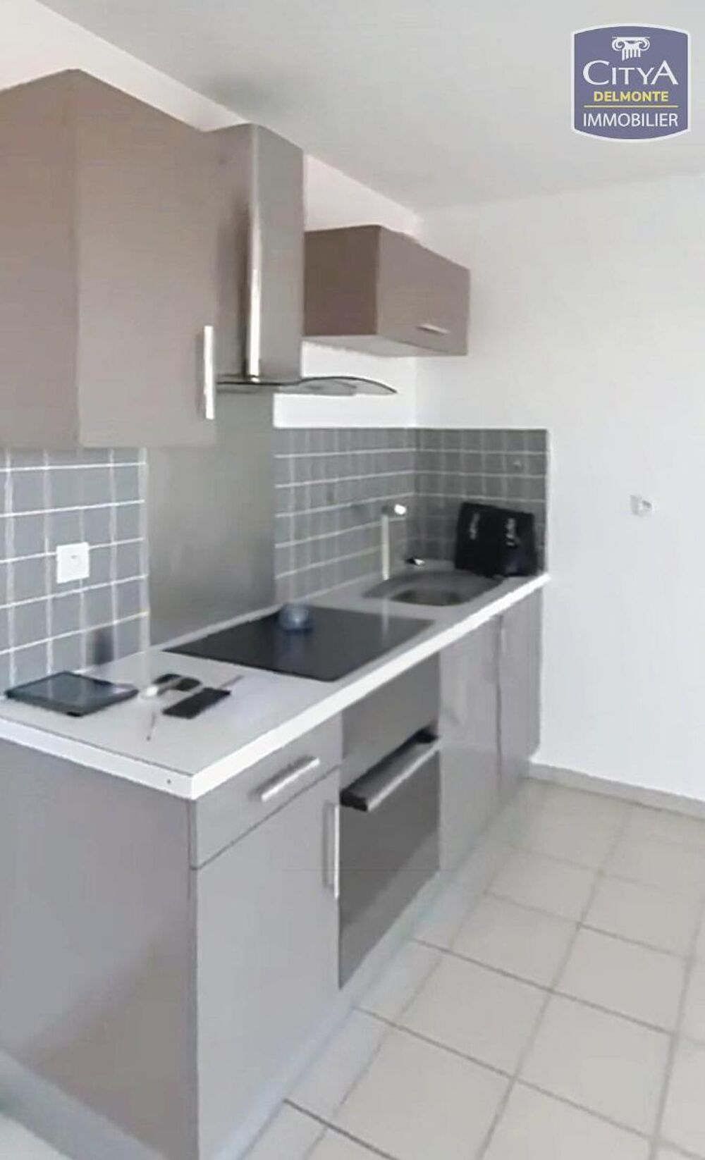VENTE d'un appartement T2 en plein coeur de Saint-Pierre.....