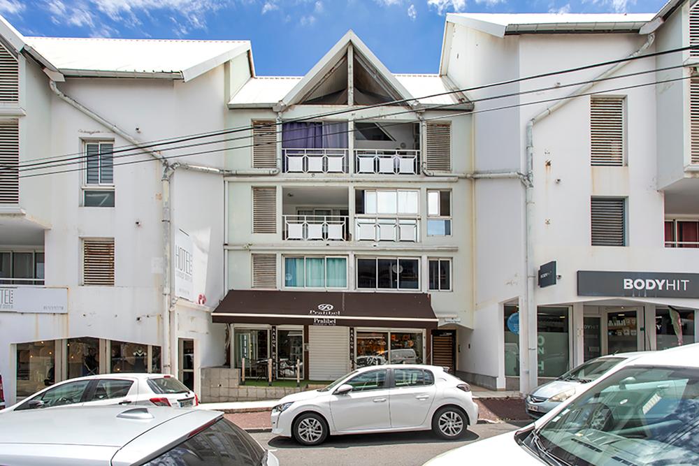 EXCLUSIVITÉ - SAINT-PIERRE HYPER-CENTRE - VUE MER 180° -....