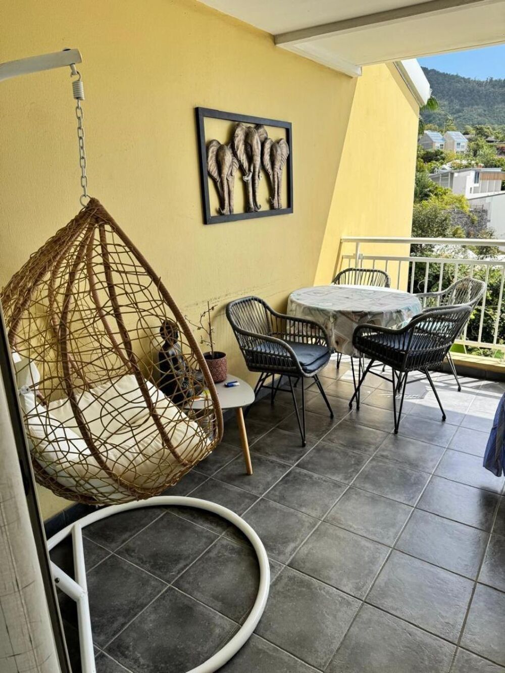 Appartement Duplex T4 Bellepierre Résidence sécurisée. -....