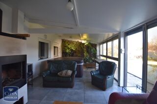  Maison  vendre 10 pices 250 m