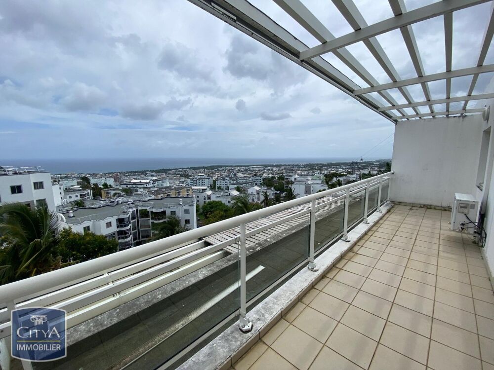 Appartement 5 pièces 90 m² · à Saint-Denis · 90 m² · 215 000 €
