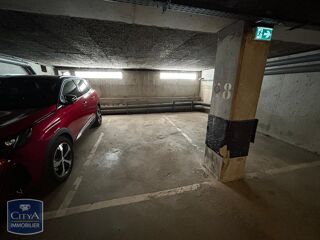  Parking / Garage  vendre 