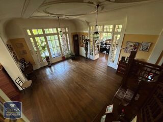  Maison  vendre 8 pices 308 m