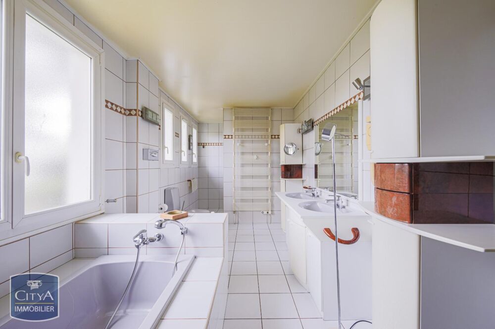  vendre  Maison Crolles (38920)