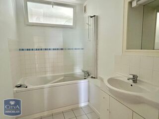  Appartement  vendre 2 pices 65 m