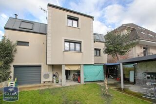  Maison � vendre 10 pi�ces 210 m�