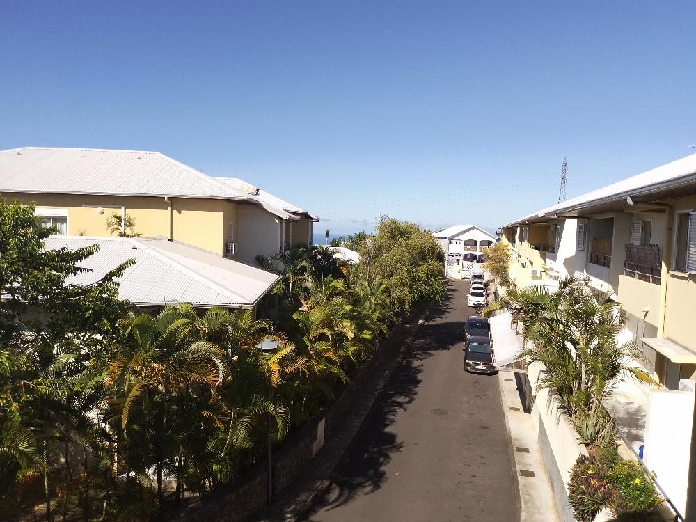 À vendre : Appartement T2 de 37 m² à Saint-Pierre (97410....