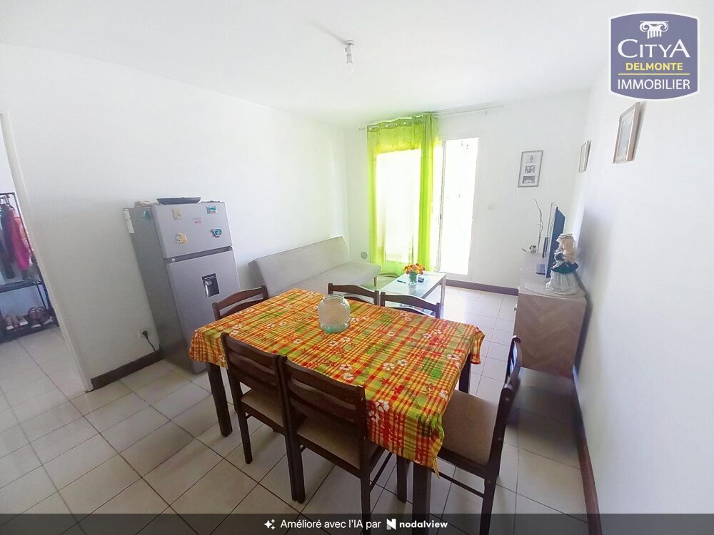 VENTE d'un appartement T2 (37 m²) avec balcon à Le Tampo....