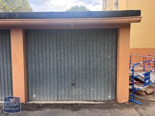  Parking / Garage  vendre 