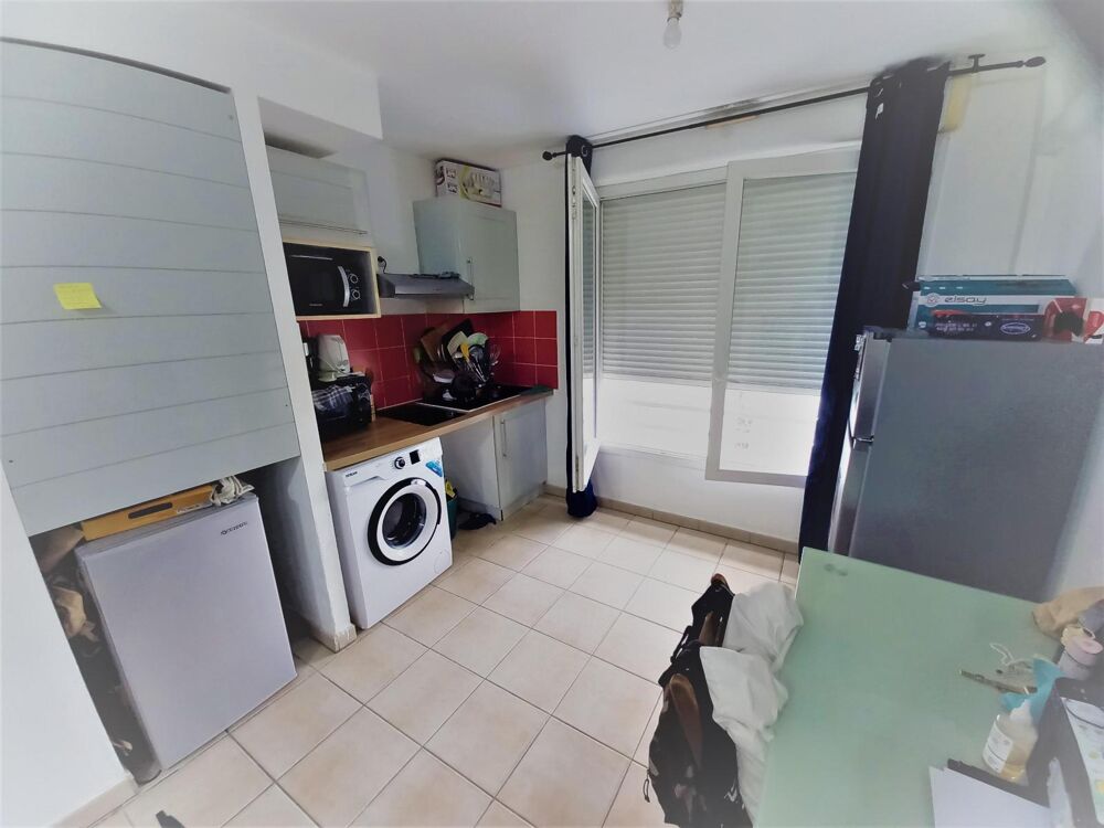 VENTE d'un studio idéalement situé en plein centre-ville....