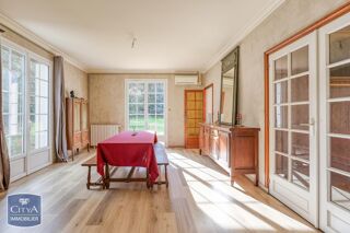  Maison  vendre 6 pices 196 m