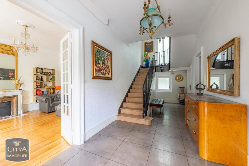 À vendre : Maison T8 rénovée de 230 m² à Lorette sur par....