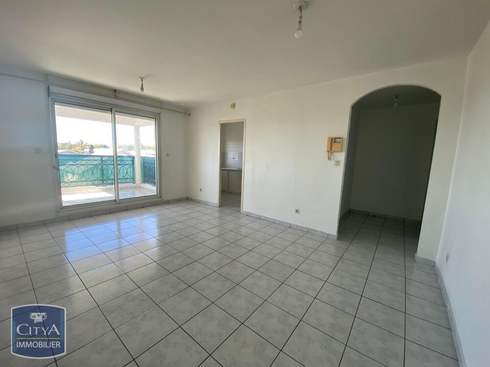 vente Appartement - 2 pièce(s) - 45 m² Sainte-Suzanne (97441)