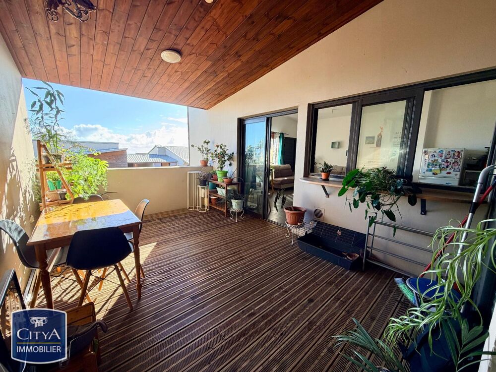 Appartement 3 pièces 61 m² · à Saint-Denis · 61 m² · 242 000 €